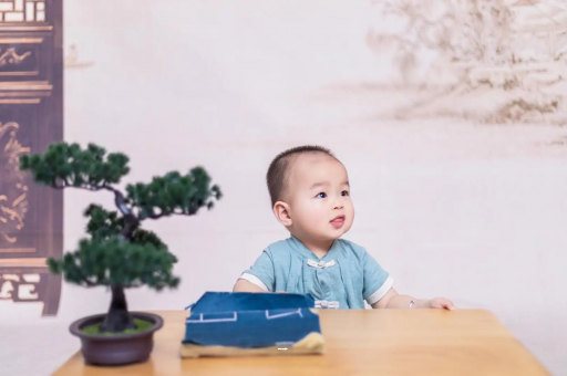 阿拉善盟孕妇几个月有反应